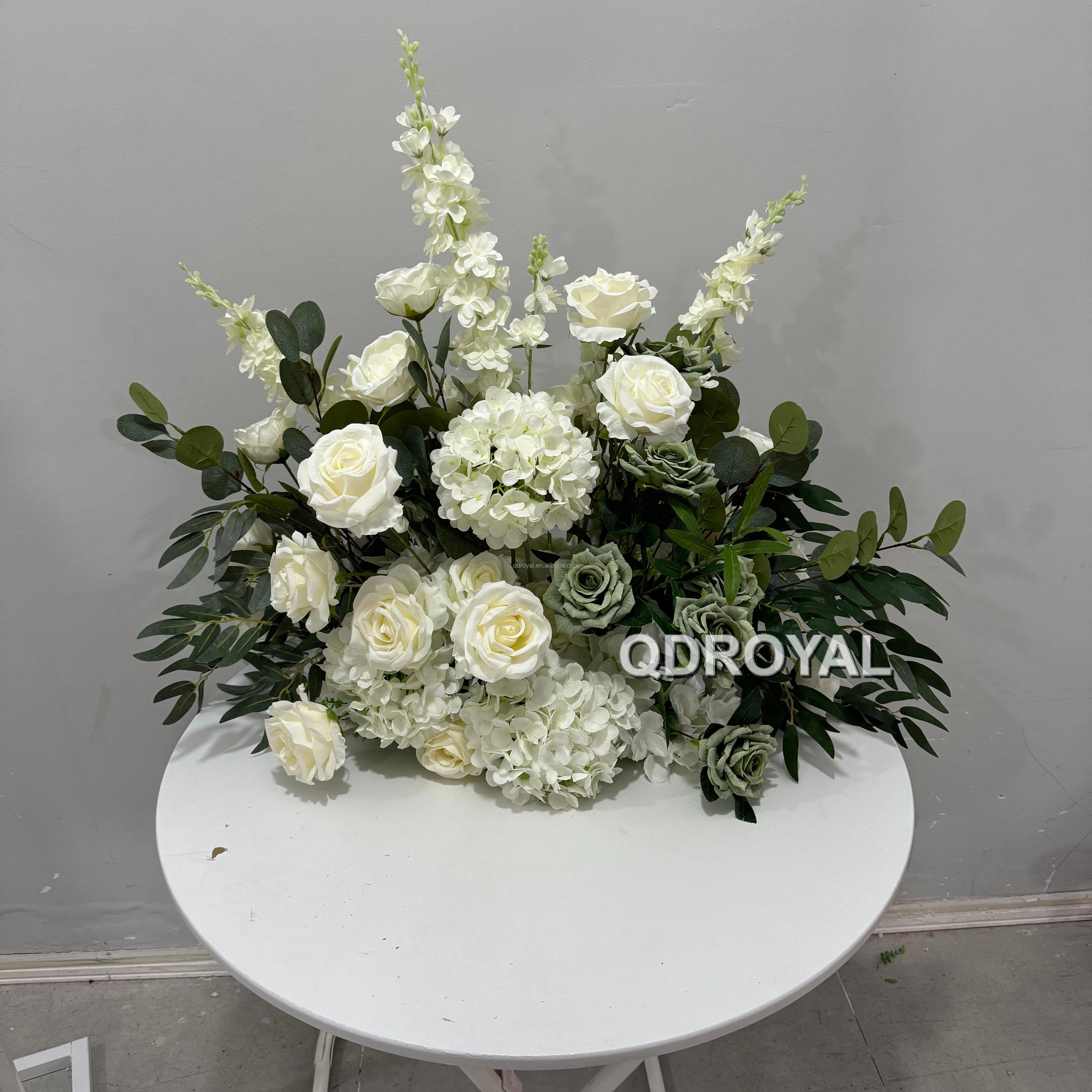 Hot Sale Modern Floral Artificial Flower Table Runner for Wedding Decoration Arch and Christmas Party Table Centerpiece