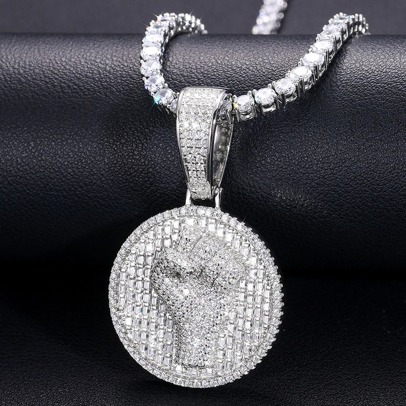 Dropshipping Pass Diamond Tester Baguette Moissanite Disc Fist Pendant Bling 925 Sterling Silver Men Jewelry Necklace