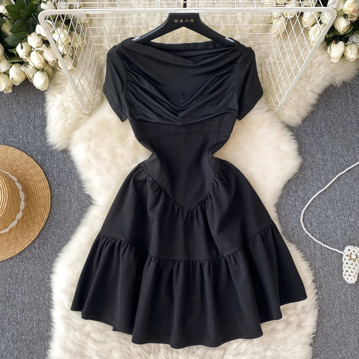 French Pleated Design Short Sleeve Dress Women 2024 Summer New Waist-tight Temperament Puff Short Skirt Black Dress