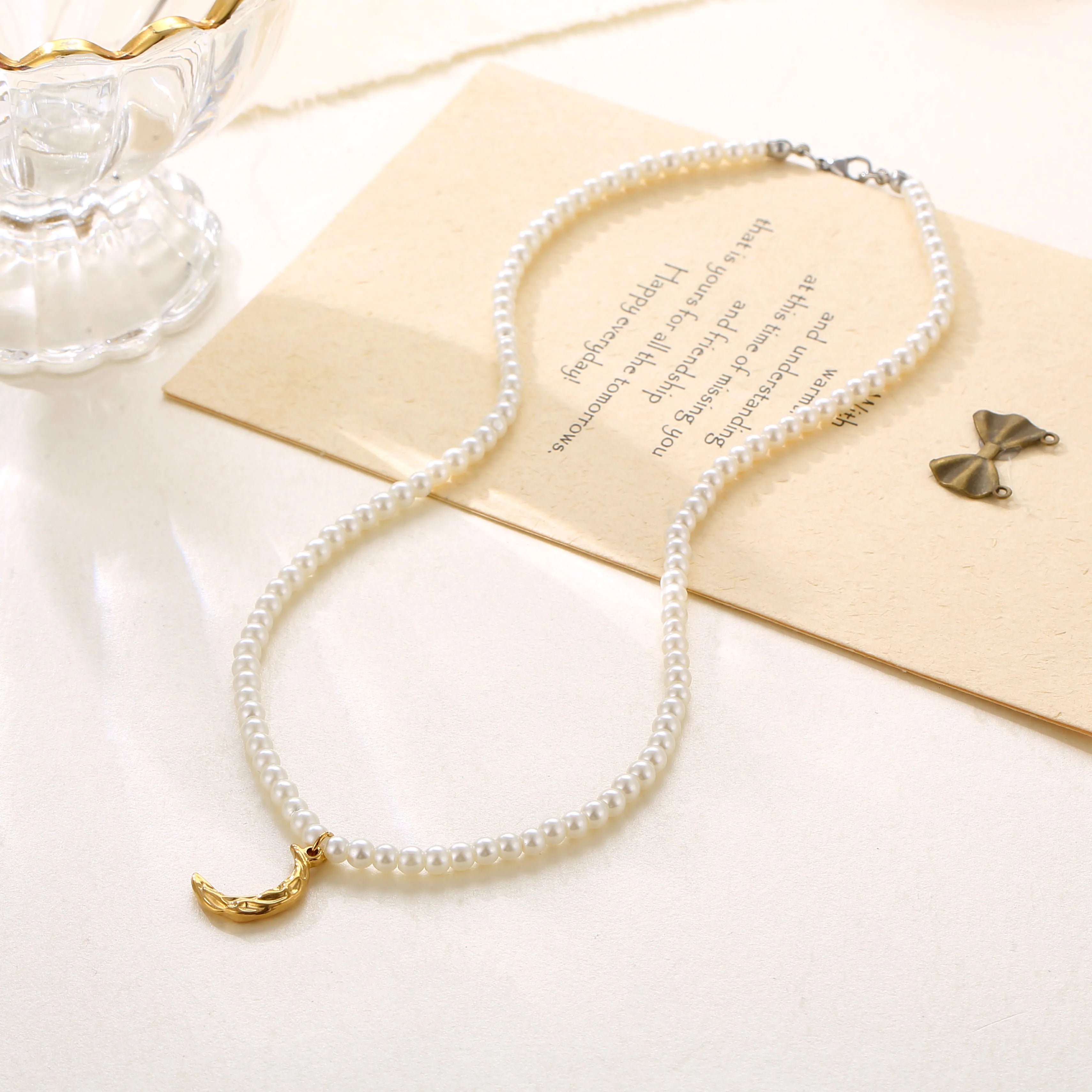 Ins Fashion Gold Plated Stainless Steel Noon Charms Pearl Necklace Crescent Moon Pendant