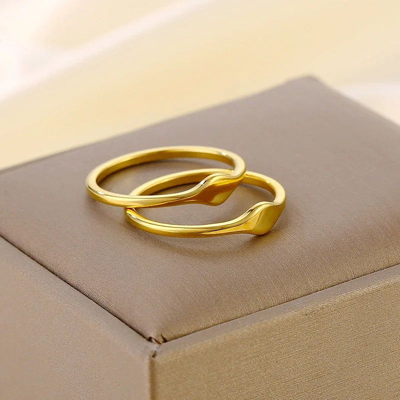 Korean Style Unisex Ins Trend Stainless Steel Ring Simple High-End Rhombus Design Band with Joint Tail Niche Ring for Women Men