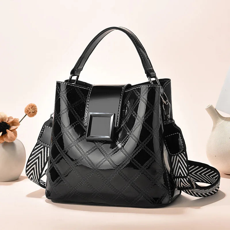 Ladies Shoulder Women Small Cheap Bucket Black Girl Classic Messenger Crossbody Handbags with Tassell