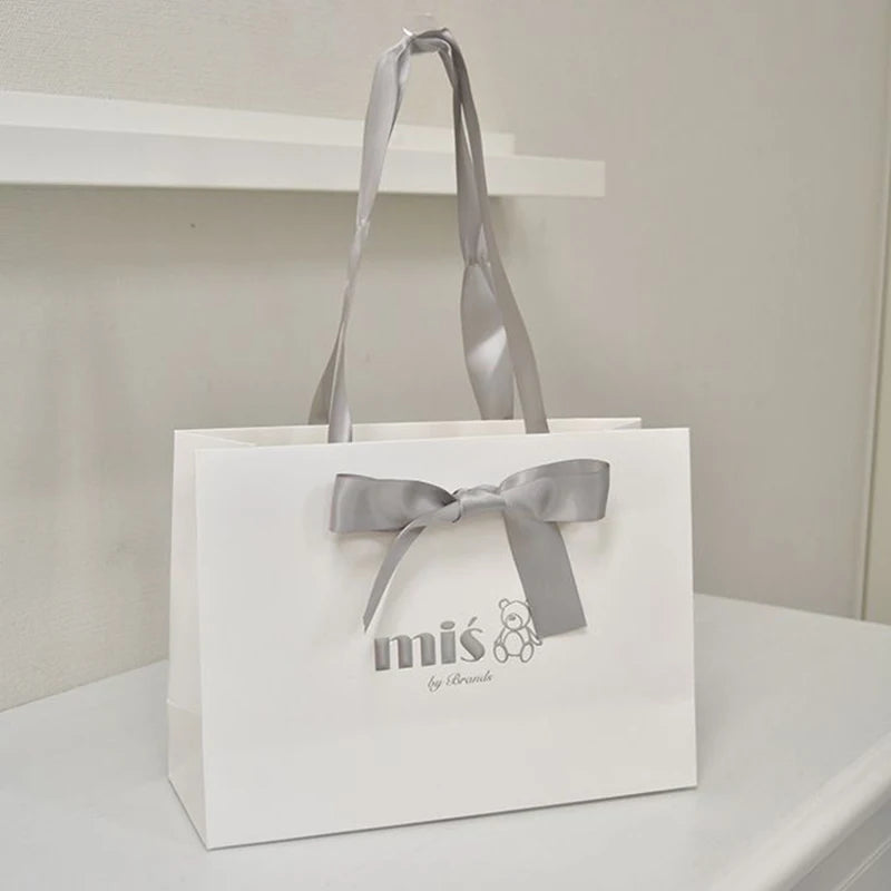 Custom Logo Gold Stamping Printed White Gift Paper Shopping Bags With Logos