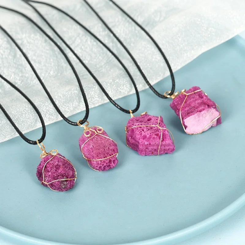 Carved Crystal Fashion Pendant Natural Raw Stone Congo Purple Cobaltocalcite Engraved Elegant Rough Stone for Gift