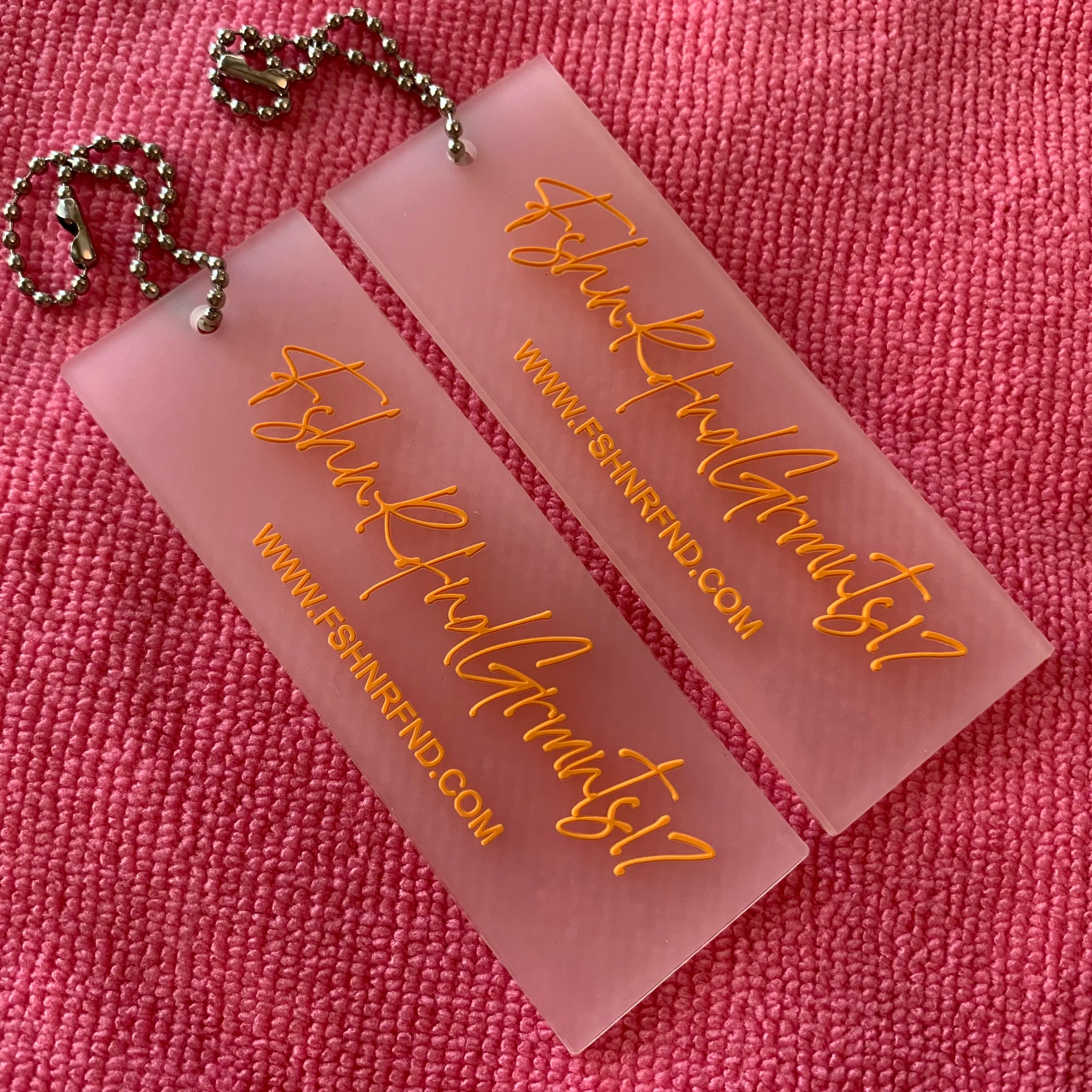 Newest Design 3D Clothing Rubber Hangtagwaterproof Transparent Silicone Rubber hang Tag for Garment