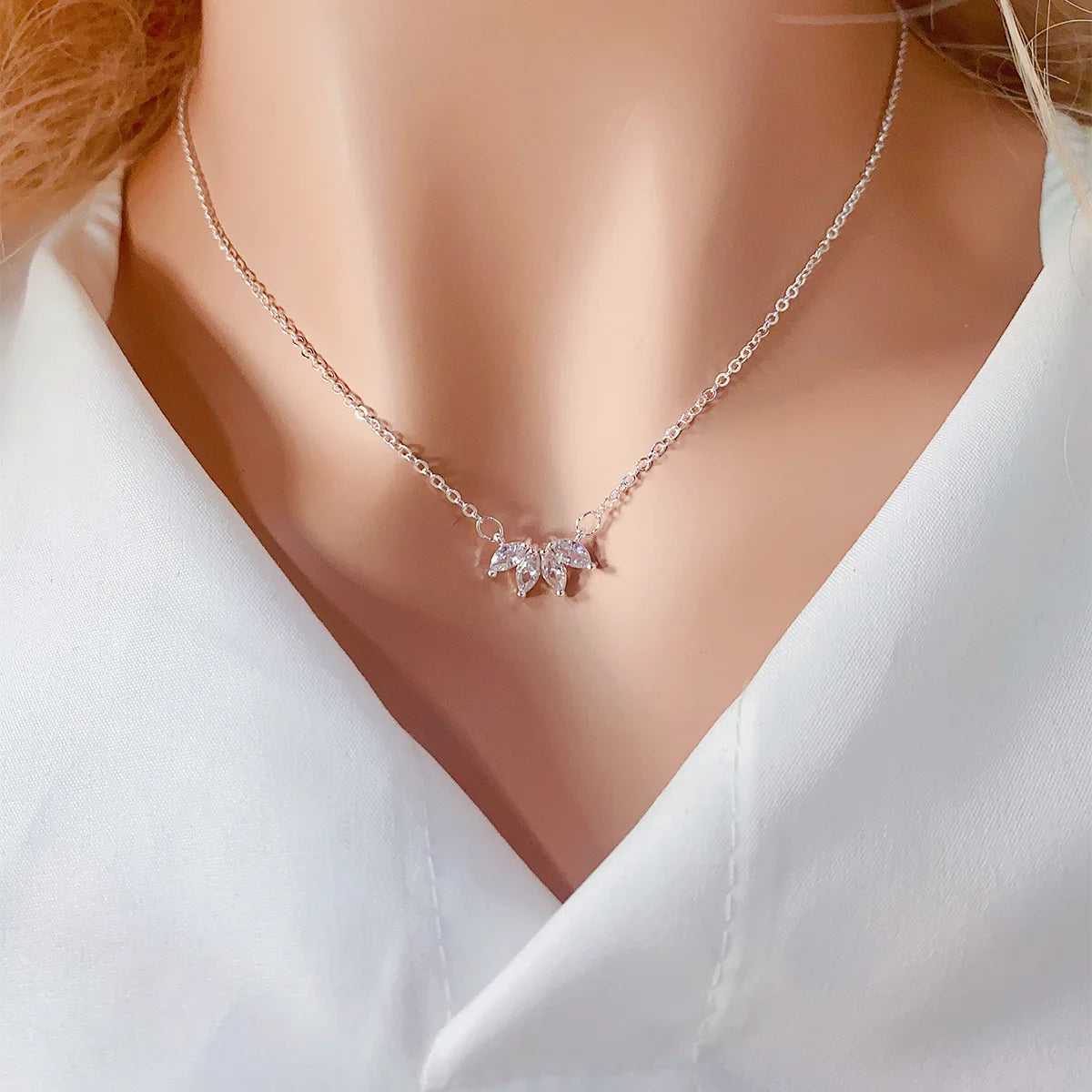 BASQUESUN Factory  New Stainless Steel Inlaid Zircon Leaf Shaped Personalized Fashion Niche Design Ins Style Collarbone Necklace