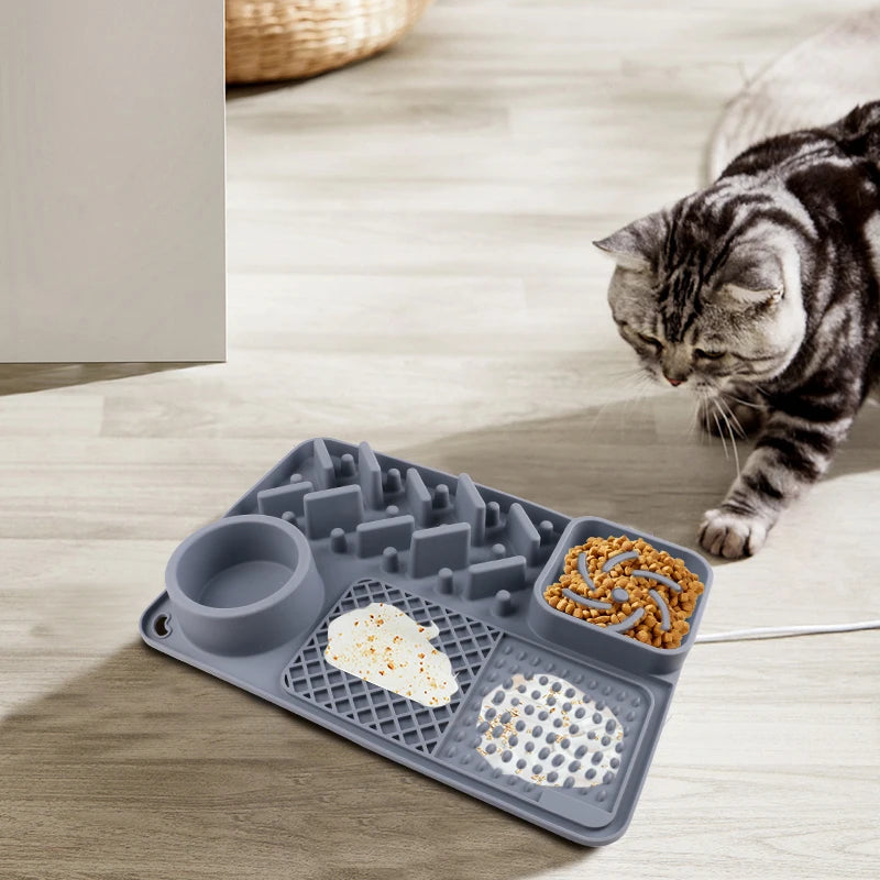Patented All-in-one Non-slip Food Water Slow Pet Feeder Dog Bowl Pet Lick Mat Food Grade Silicone Dog Food Bowl