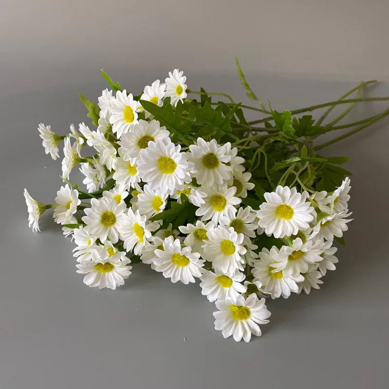 L938 Decorative Artificial Marigold Chrysanthemum Daisy Flower Artificial Faux Silk Calendula Chamomile Daisy Flowers