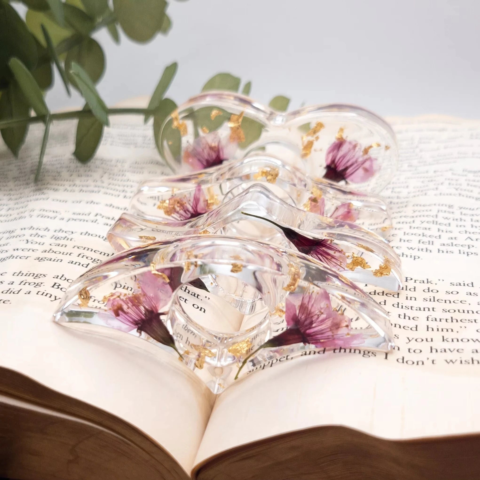 Floral Book Page Holder Resin Flower Thumb Page Holder Reader Gift Bookmark Bookworm Gift
