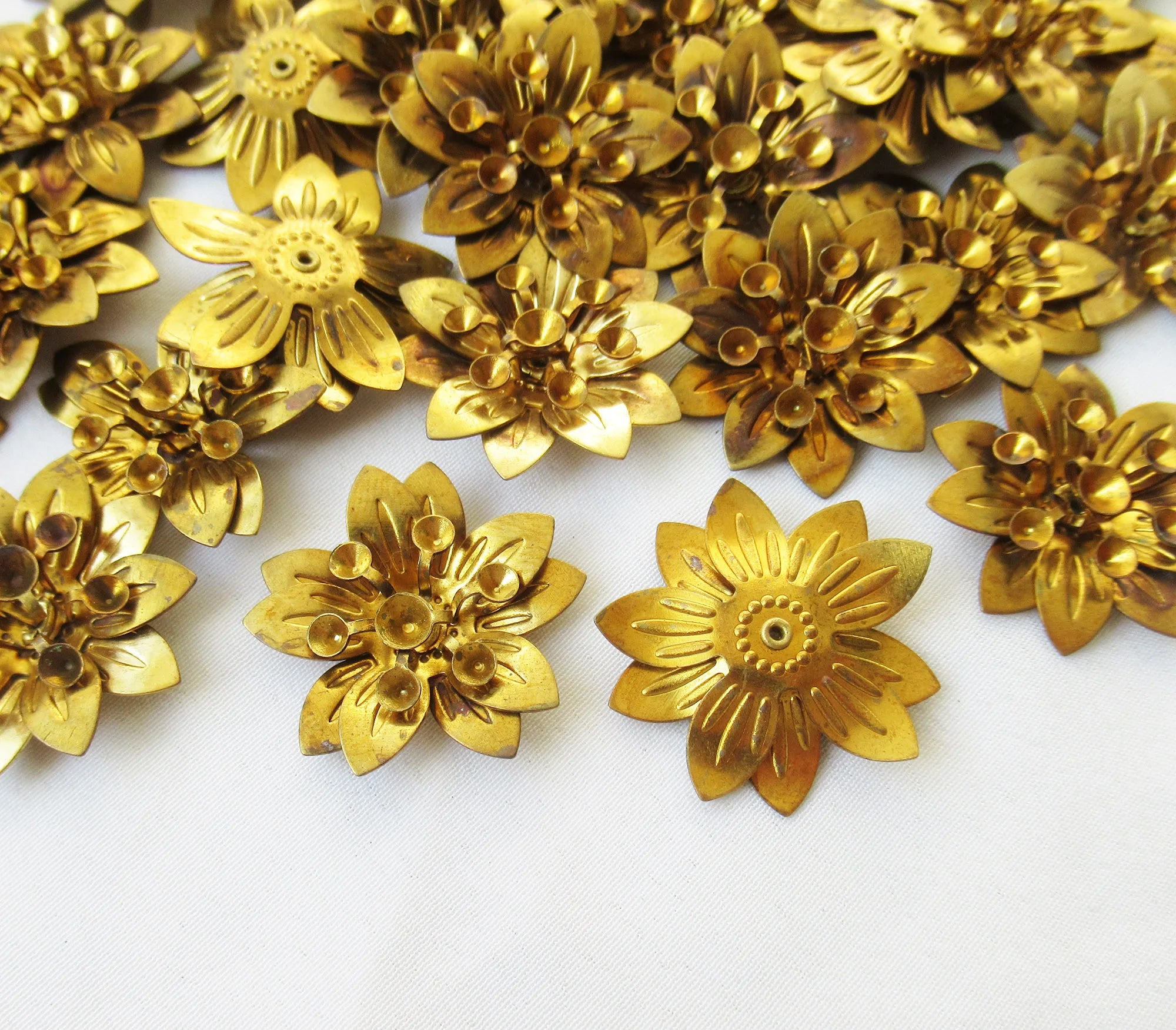25mm Decorative Flower for Hats Headband Bags Brass Floral Finding Can Do the Plating