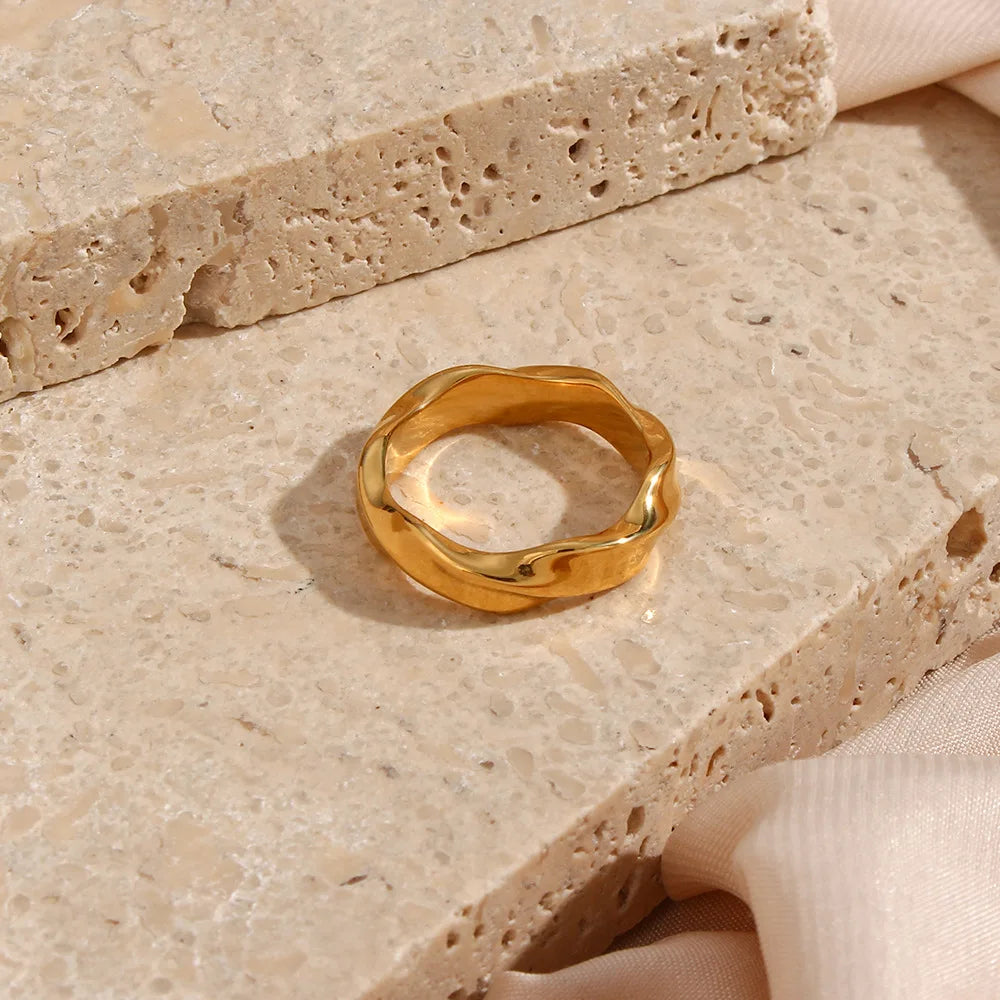 18K Gold Plated Stainless Steel Finger Geometric Wave Ring  Statement Jewelry Rings Minimalist Vertical Stripes Chunky Ring