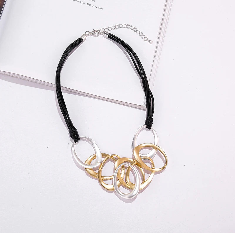 TongLing European Vintage Irregular Charm Short Necklace Female Interlocking Geometric Charm Necklace for Daily Accessories