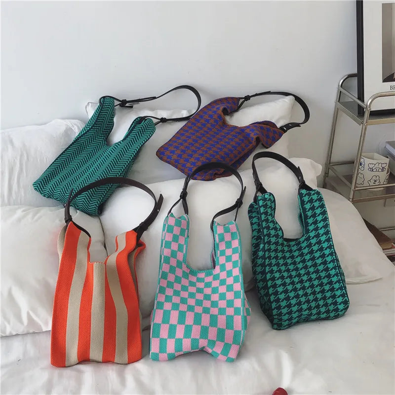 Trendy Design Lattice Knitted Checked Tote Bags Customizable Women Handmade Crochet Handbags Autumn Winter Water Resistant