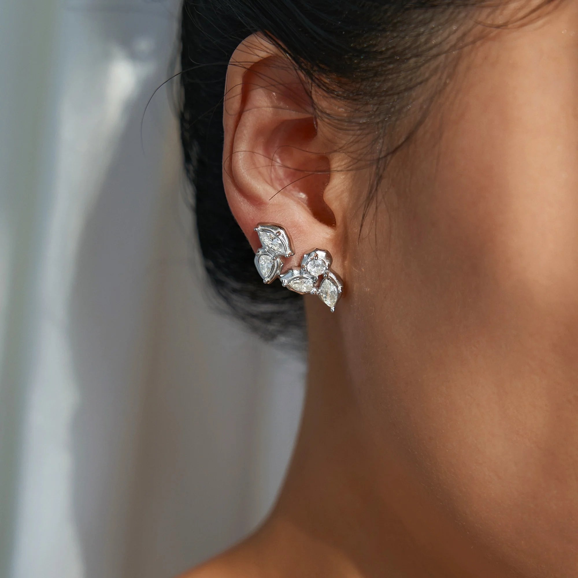 Dazan New Autumn 18k Gold Plated Hypoallergenic Stainless Steel Boho Irregular Leaf Flower Clear Zircon Stud Earrings Designer
