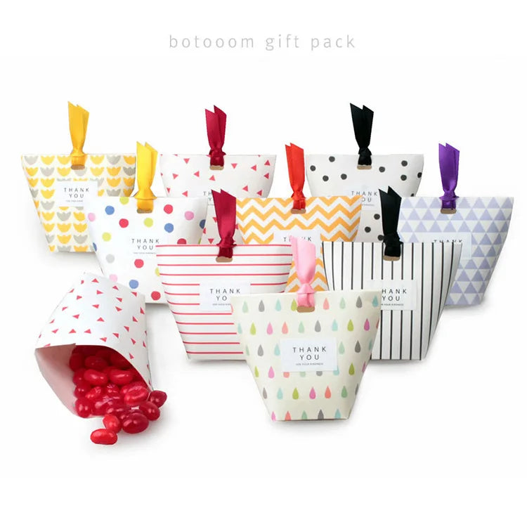Wholesale Wedding Favor Gift Box Colorful Small Paper Candy Packaging Box With Ribbon Closure