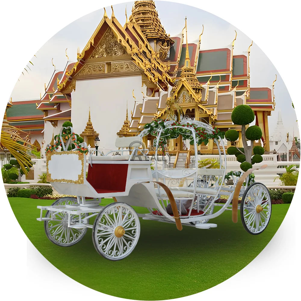 Luxury Four Wheels Electric Golden Royal Coach/sightseeing Horse Carriage Horse Wagon for Christmas