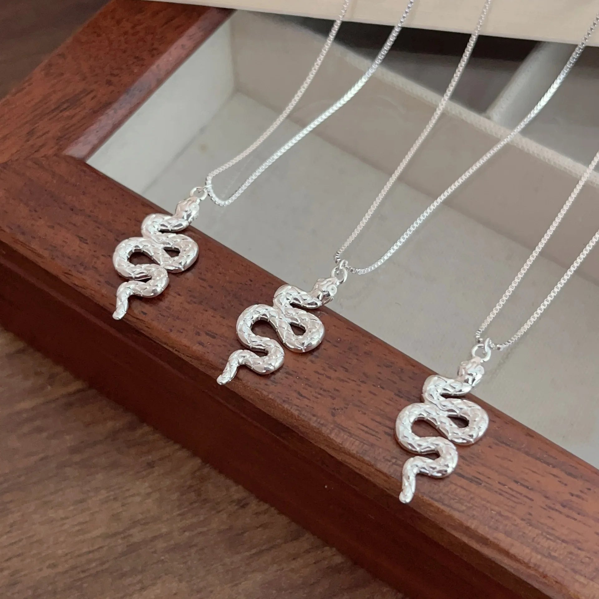 Wholesale Fine Jewelry Necklaces 925 Sterling Silver Box Chain Snake Pendant Necklace for Men Women