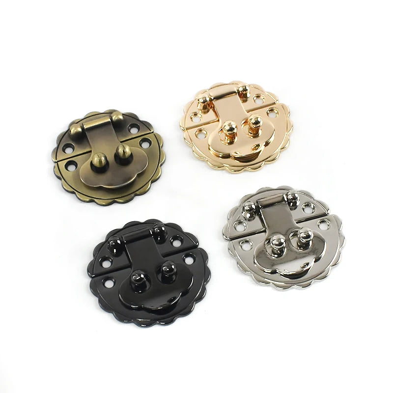 Meetee BF771 Ancient Gift Box Lock Luggage Hardware Accessories Alloy Lace Hasp Latch Lock Buckle for Wooden Box Clasp Lock MegaBDM