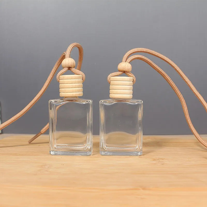 New Arrival 15ml Square Glass Wooden Cap Luxury Hanging Car Air Freshener Perfume Bottle Diffuser Car Custom Diffuser Bottle