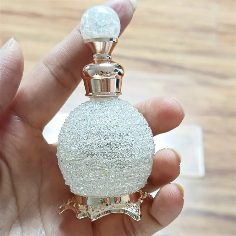 Factory Direct Sale Jewelry Inlaid Perfume and Essential Oil Empty Bottles Decorative Storage Bottles for Fragrance