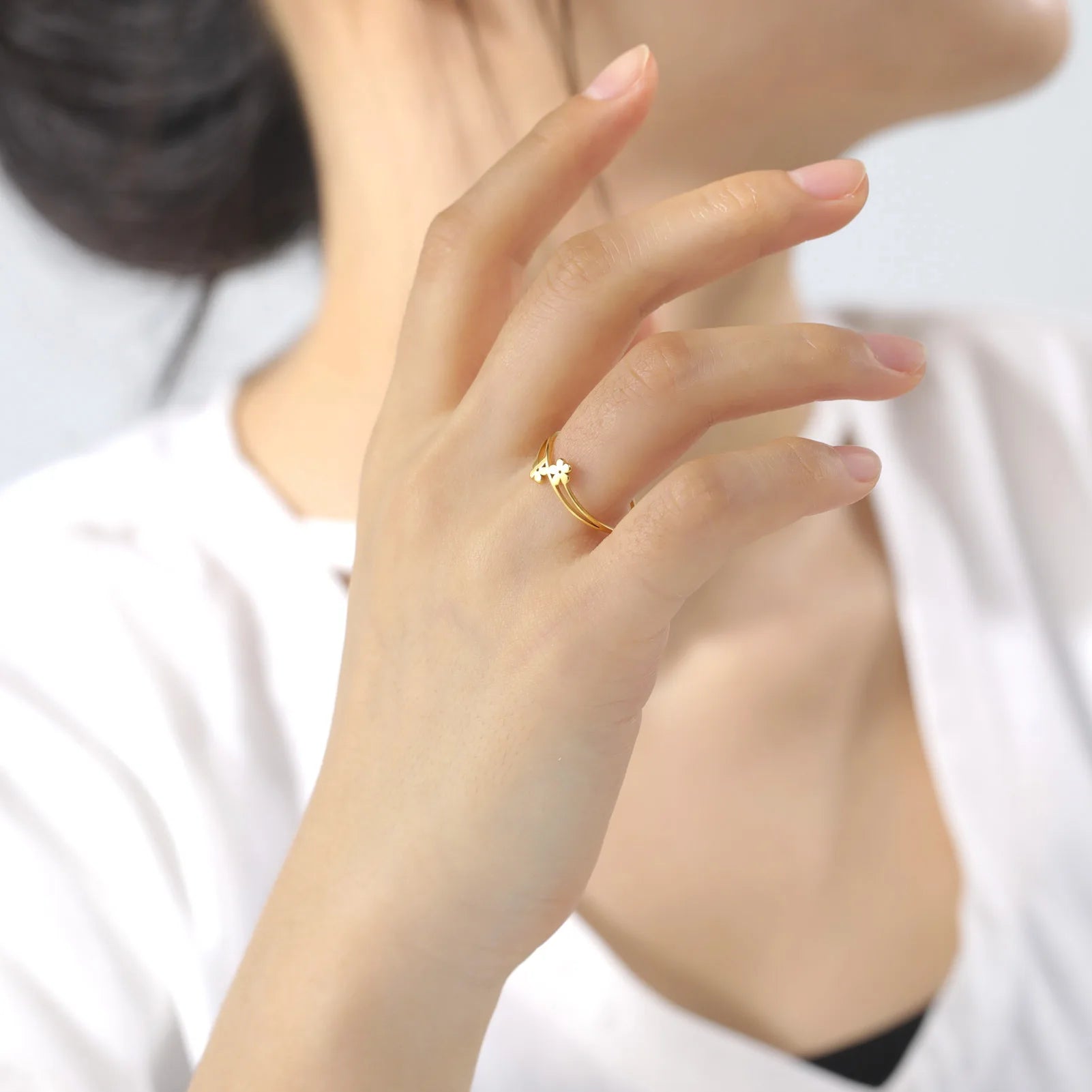 Small Flower Ring Women Bohemian Elegant Finger Rings Fashion Wedding Band Stainless Steel Jewelry Birthday Gift