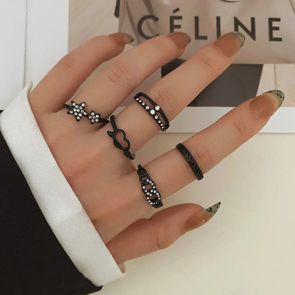 6pcs/set Women Fashion Knuckle Finger Ring Set European Black Retro Hug Snake Ring Black Crown Diamond Chain Ring