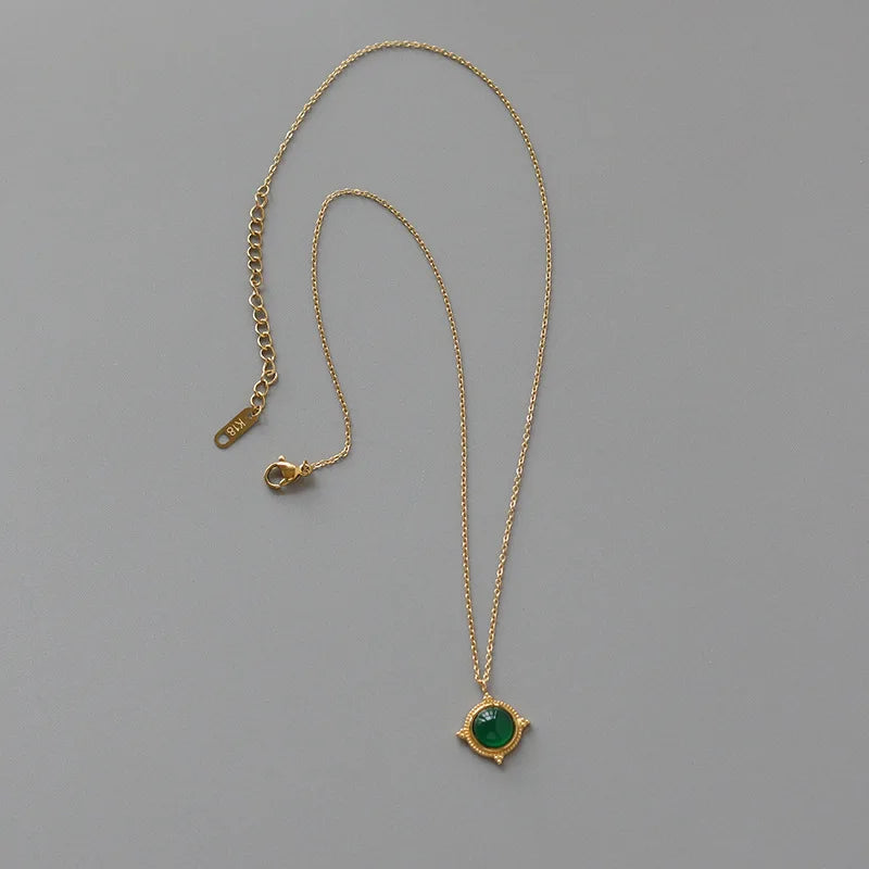 Delicate Chic Minimalistic Women Gemstone Jewelry Green Agate Stone Pendant Necklace