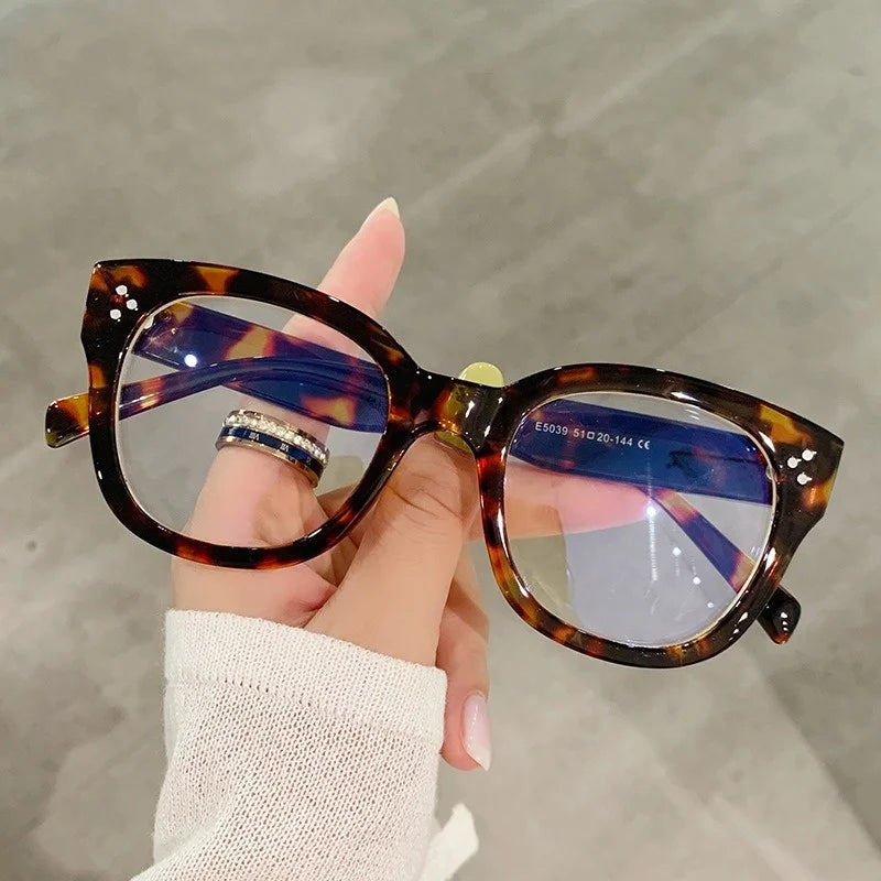 Factory Shipping Cheap Anti Blue Eyewer Custom Myopia Prescription Lens Glasses Women Vintage Leopard Plastic Frame Eyeglasses