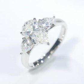 Fine Jewelry Women 18k Solid Gold Jewelry 2ct Pear Moissanite Ring Engagement Vvs Moissanite Engagement Ring