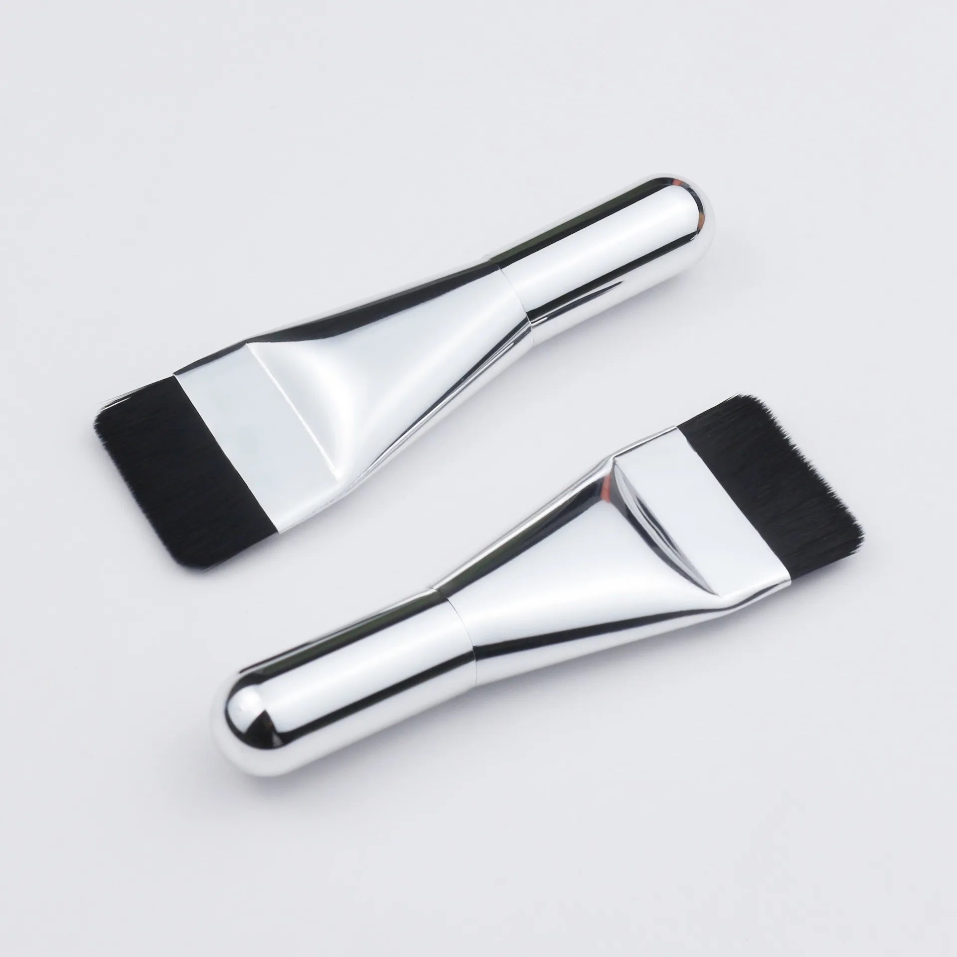 Convenient Travel Portable Silver Face Mask Brush Plastic Handle Personal Skin Care Beauty Product Face Mask Makeup Brush