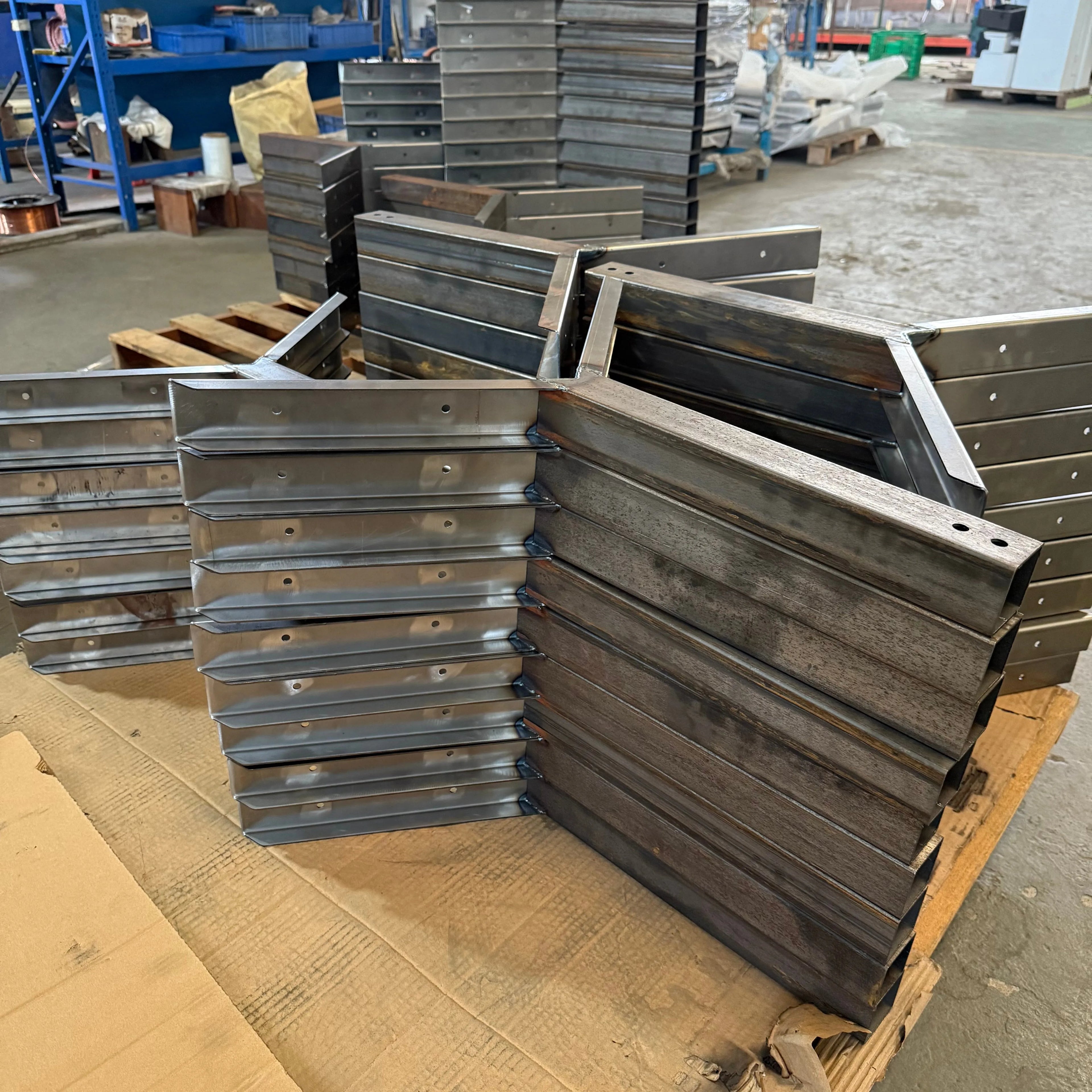 Custom Metal Fabricator for Aluminum & Steel Sheet Bending Welding Services Included