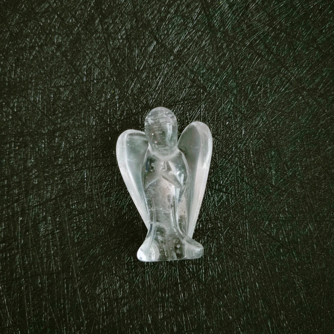 Huiying Hot Sale Hand-carved Natural clear Quartz Healing Crystal Statue Small Angel Stone Decoration Crafts