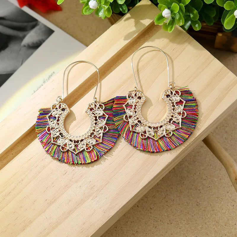 Bohemian U-shaped Tassel Charm Earrings Exaggerated Scalloped Lace Drop Design Bell Geometric Antique Gold Plated Alloy Handmade