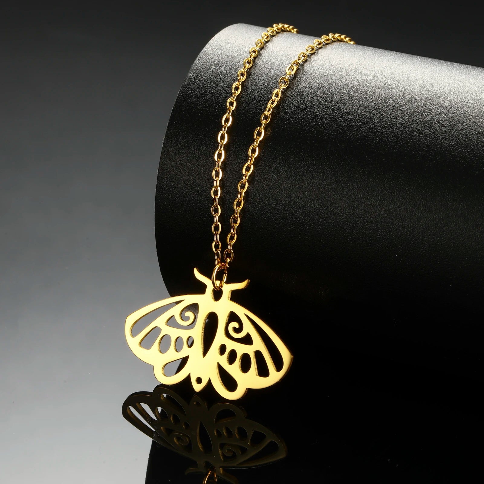 Myshape Death Moth Head Hawkmoth Necklace Butterfly Charm Sacred Geometry Skull Necklace Stainless Steel Wicca Jewelry