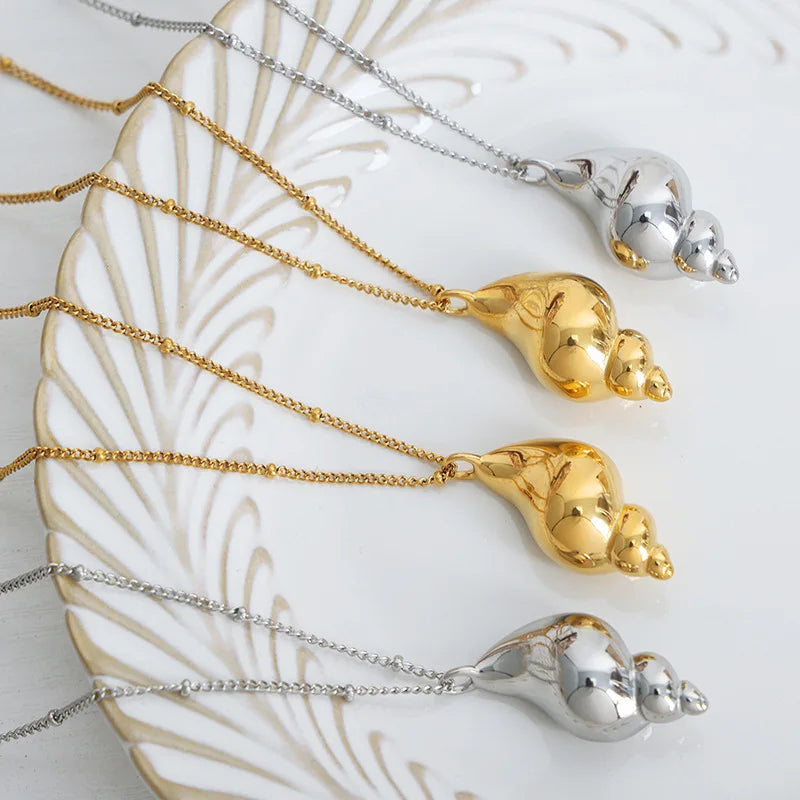 High Quality Fashion Conch Shaped Pendant Necklace Vintage Stainless Steel Gold Plated Necklace Collier En Acier Inoxydable