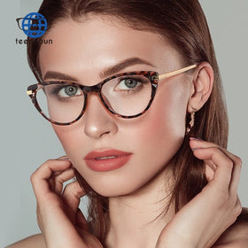 Teenyoun 2024 Lady Cat Eye Blue Light Blocking Optical Glasses Chameleon Eyewear Photochromic Glasses Compute Manufacturer