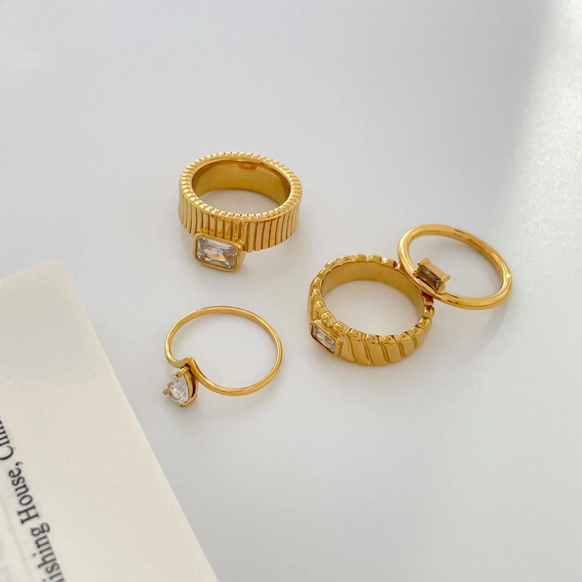 Fashion Stacking Couple Crystal Finger Ring 18K PVD Gold Plated Stainless Steel Drop Square Diamond Wedding Rings Jewelry Women