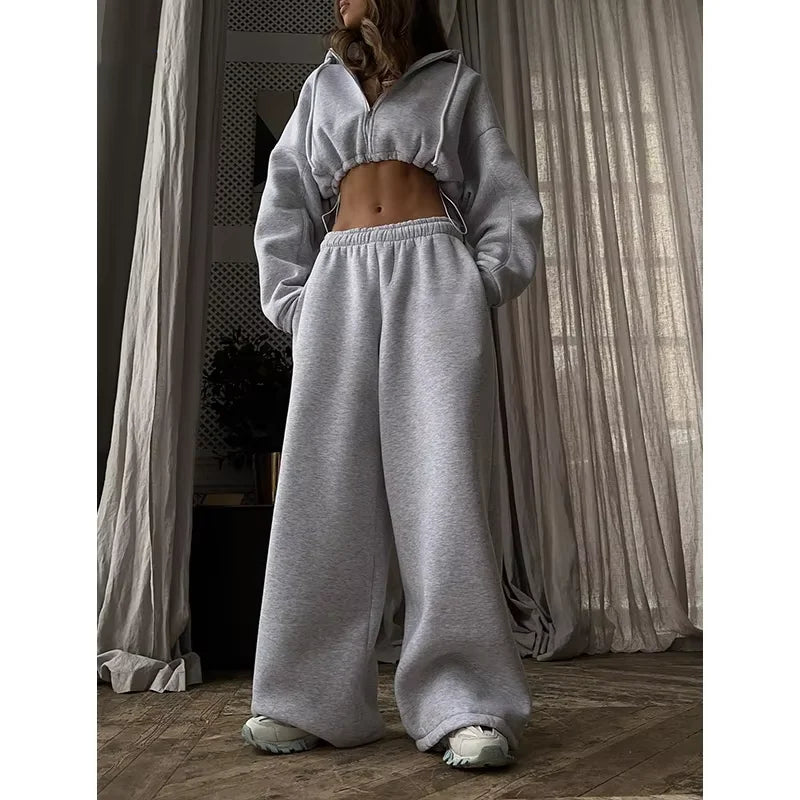 Custom Clothes for Women Track Suit Wholesale Cotton Zip up Sweatsuits Two Piece Cropped Hoodie and Sweatpants Set