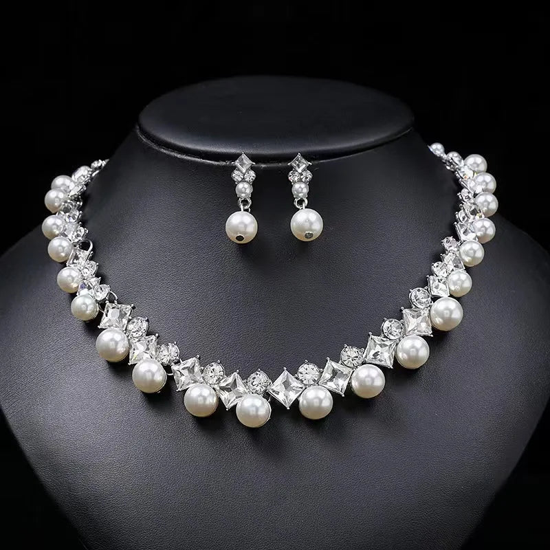 Light Luxury Niche Design with Collarbone Chain Pearls Necklace and Earrings Necklace Jewelry Sets