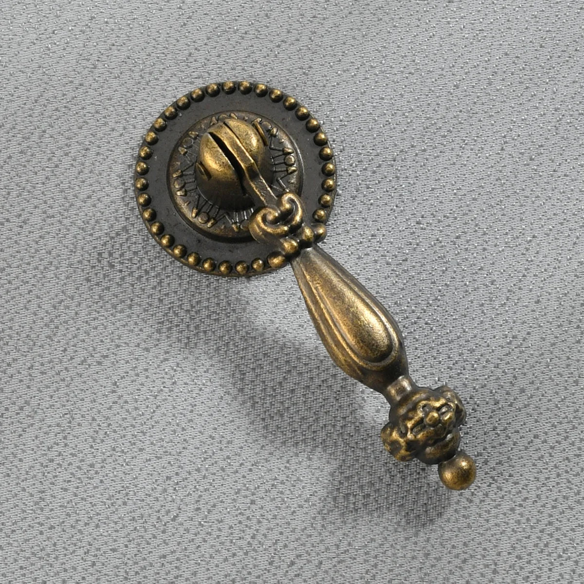 Zinc Alloy Traditional European Cabinet Handles Classic Single-Hole Pulls Dresser Drawer Kitchen Bedroom Bathroom Warehouse