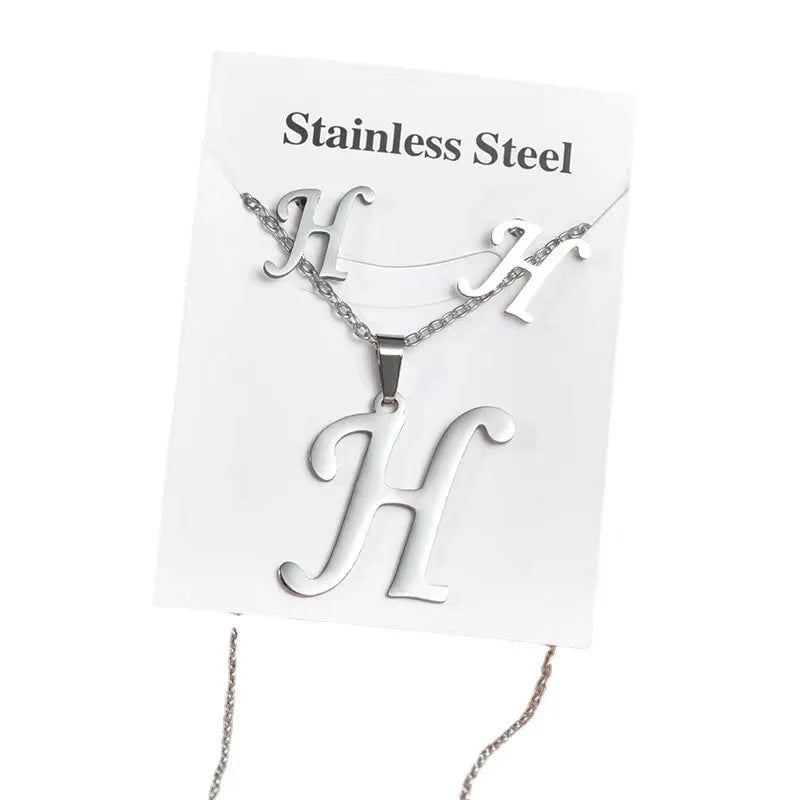 26 English Letter Classic Trendy Gold Plated Necklace Fashion Stainless Steel Collarbone Chain Valentine's Day Wedding Gift