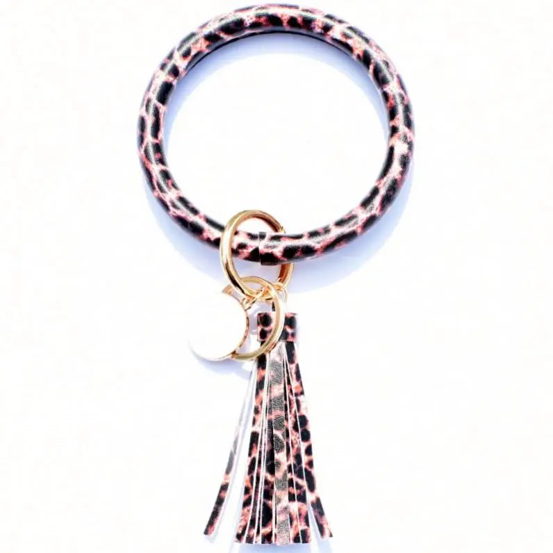 Best Sold Snake Pattern Leather Tassel Bracelet Key Ring Bangle Keychain Leather Wrist Bracelet Key Chains for Women Girls