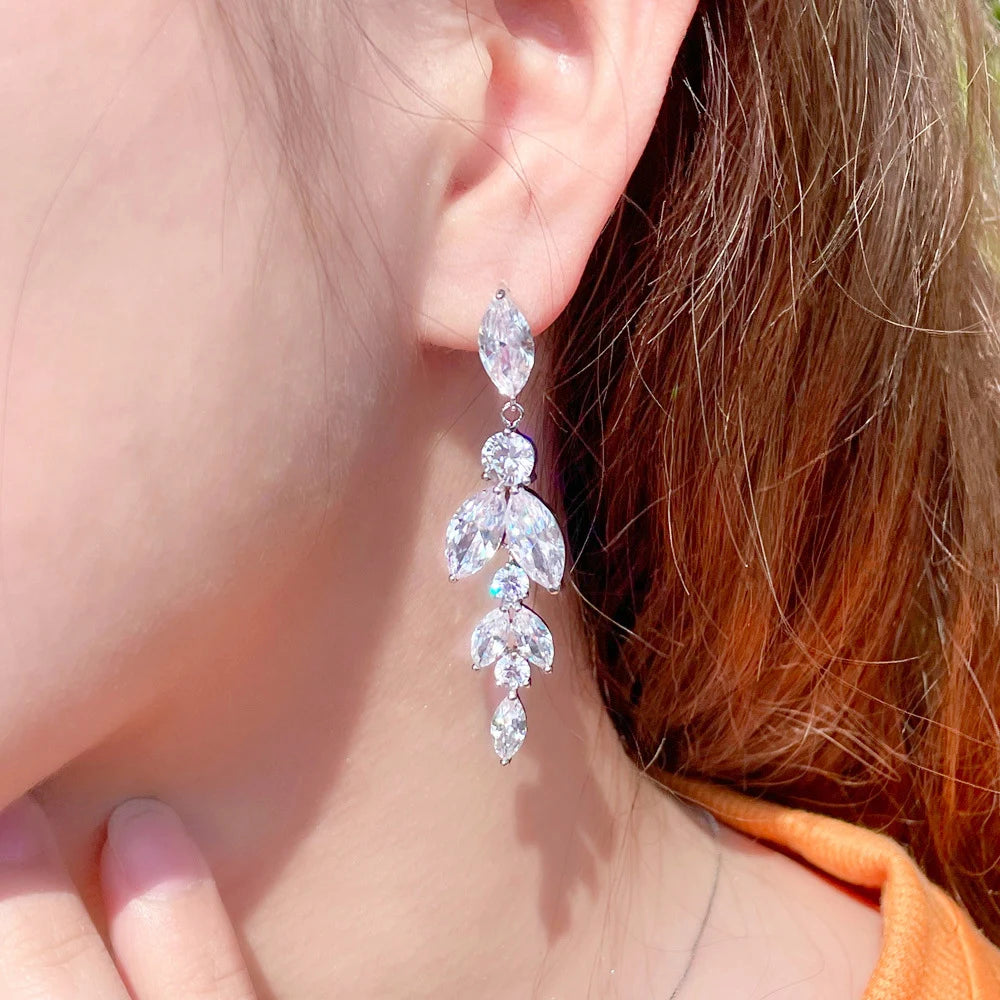 Trendy Sparkly White Marquise Cut Cubic Zirconia Crystal Women Long Leaf Drop Bridal Earrings for Wedding Party Costume Jewelry