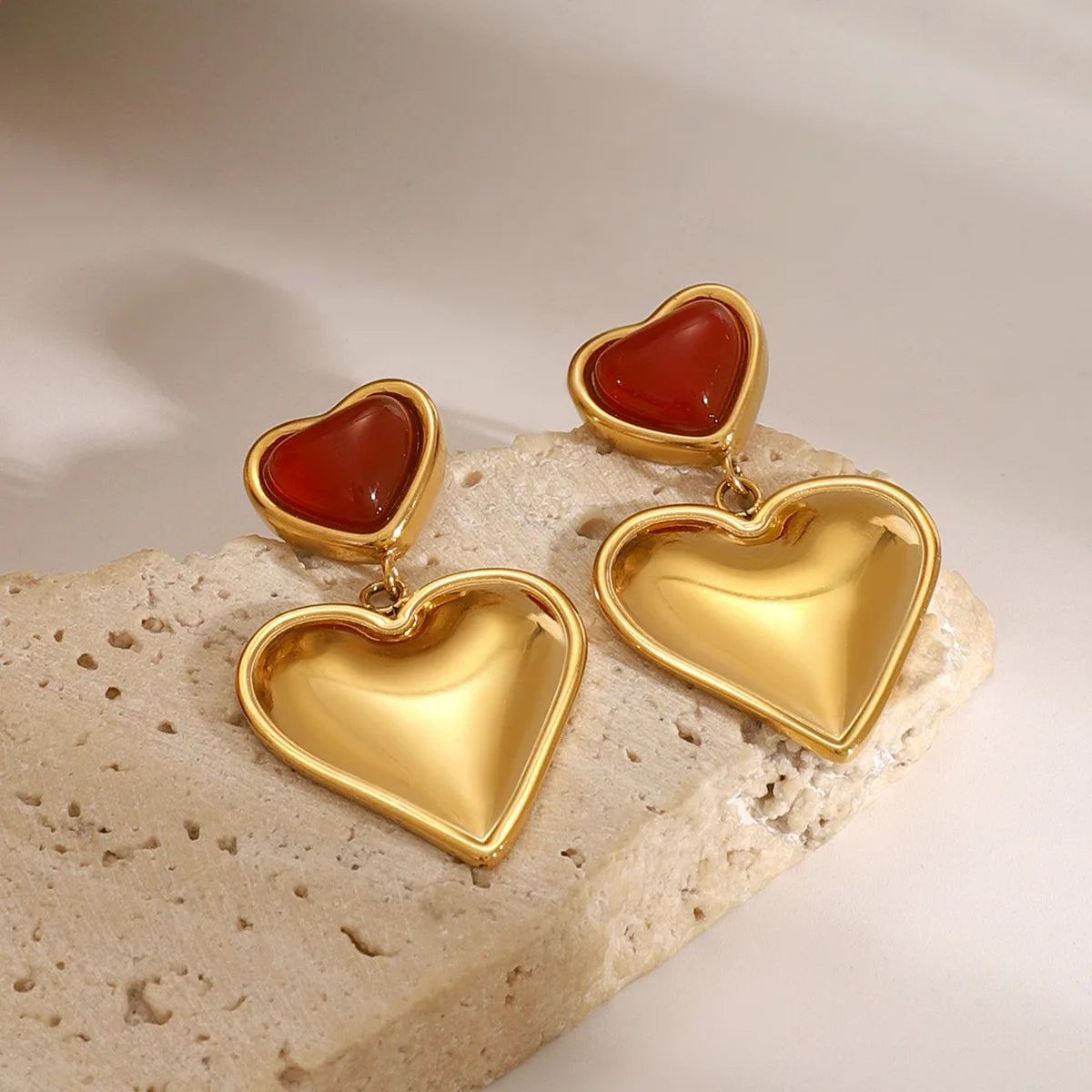 New Arrival 18K Gold Stainless Steel Earring Dangling Drop Minimalist Chic Red Design Red Heart Earrings