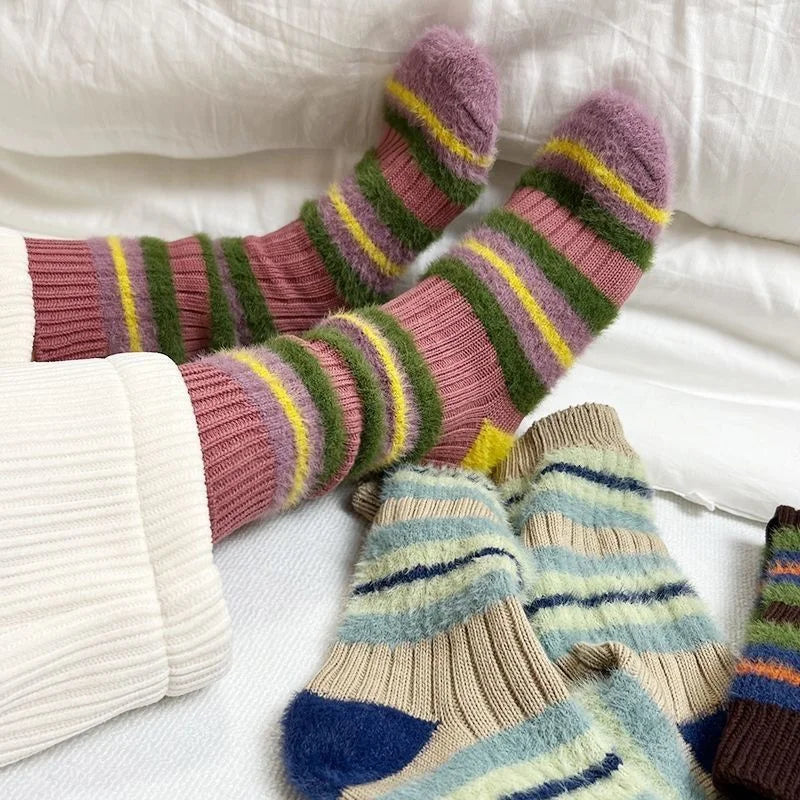 Wholesale Vintage Striped Home Bed Socks Casual Knitted Ribbed Cotton Crew Socks for Women