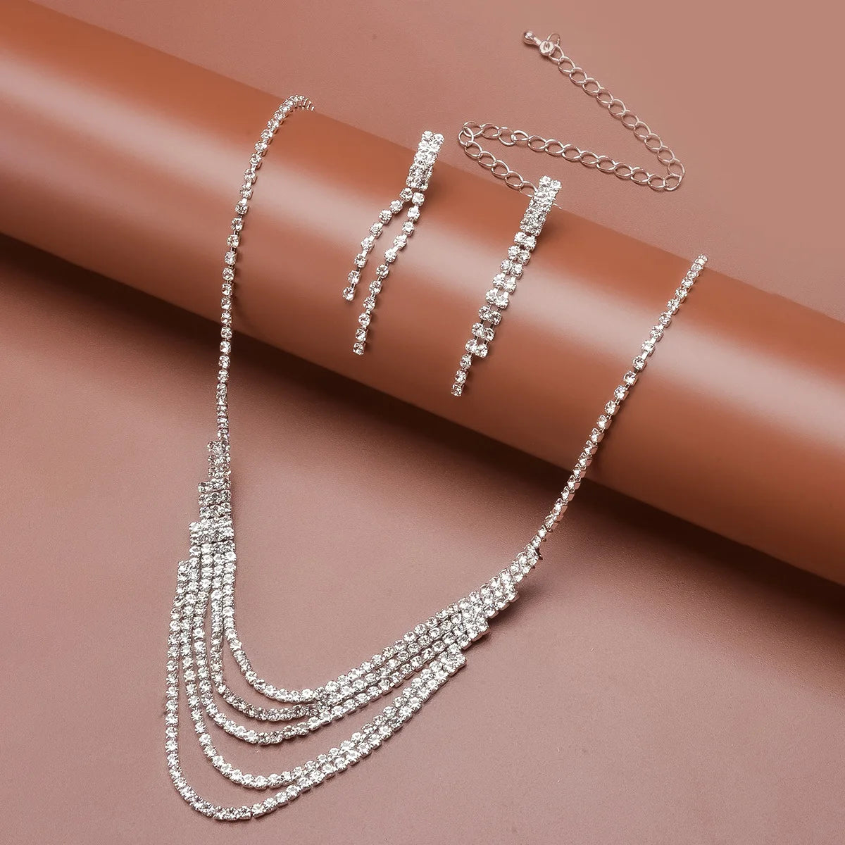Hot Indian Jewelry Set for Women Tassel Pendant Necklace Earrings Set Wedding Party Engagement Bridal Accessories Ceremoey Anel