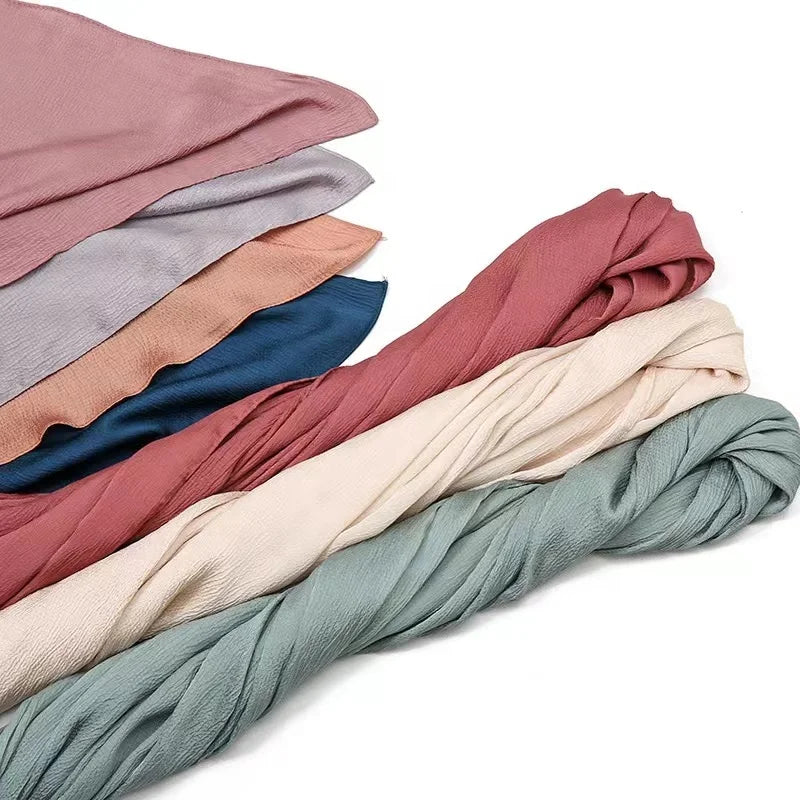 Zifeng OEM  Voile Soie De Medine Hijab Muslim Plain Satin Shawl Pleated Scarf Women Silk Hijab