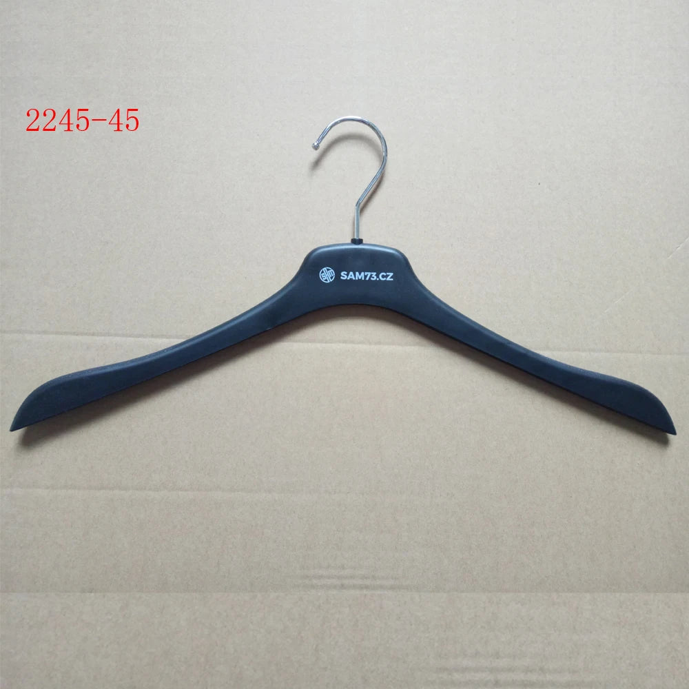 CLASSIC White Plastic Clothing Rack with Multifunctional T-Shirt Hangers Black Garment Injected YY Usage