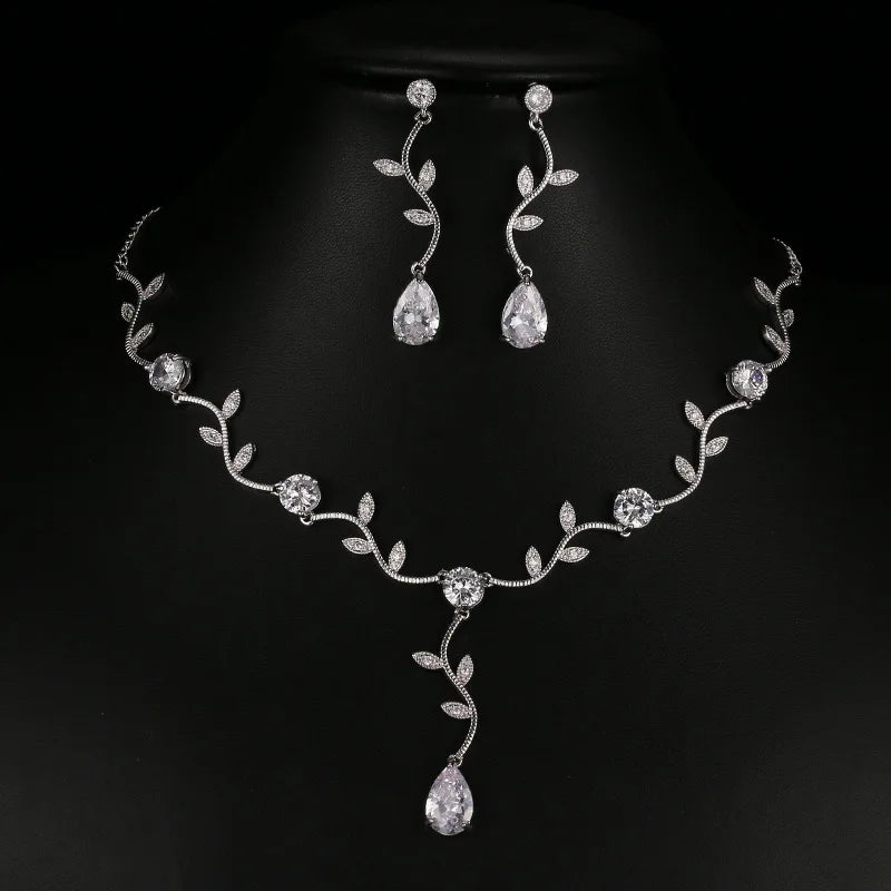 2022 Korean Fashion Simple Earring Necklace Zircon Bridal Jewelry Set Temperament Leaf Jewelry Sets for Women