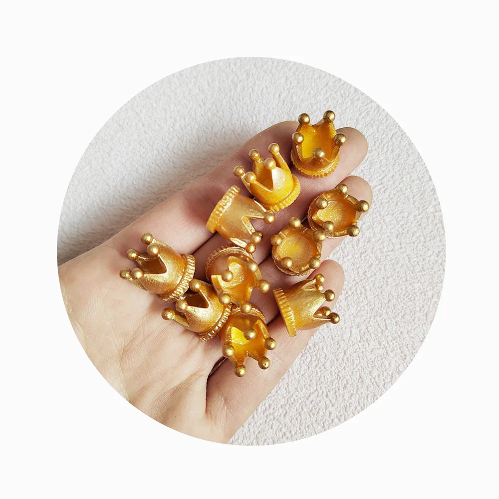 100pcs Gold Color 3D Kawaii Resin Crown Miniature Figurines Decoration Doll House  Accessories Flatback Decorative Statue Charms